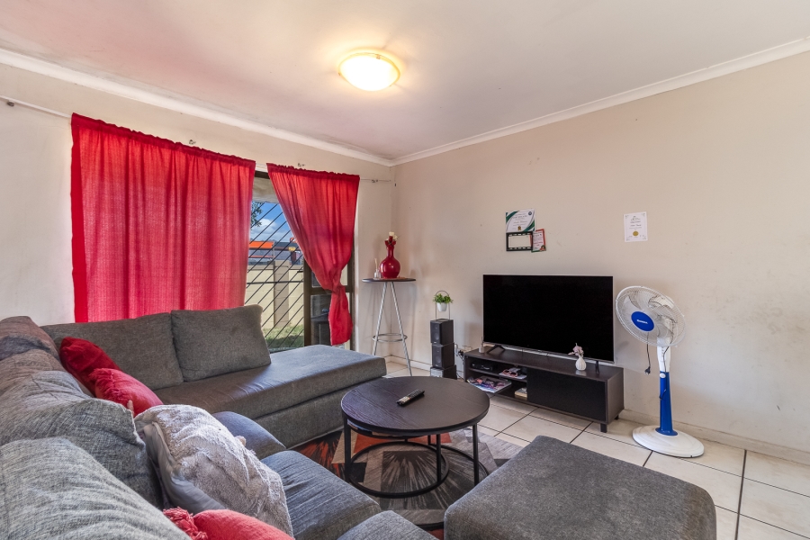 2 Bedroom Property for Sale in Guldenland Western Cape